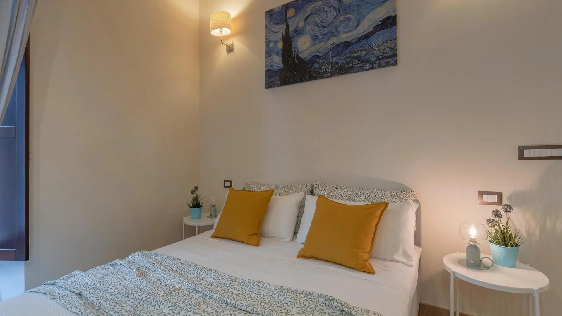 Central Cozy Apt. 70M2 In '700S Baroque Building Syracuse Apartmán