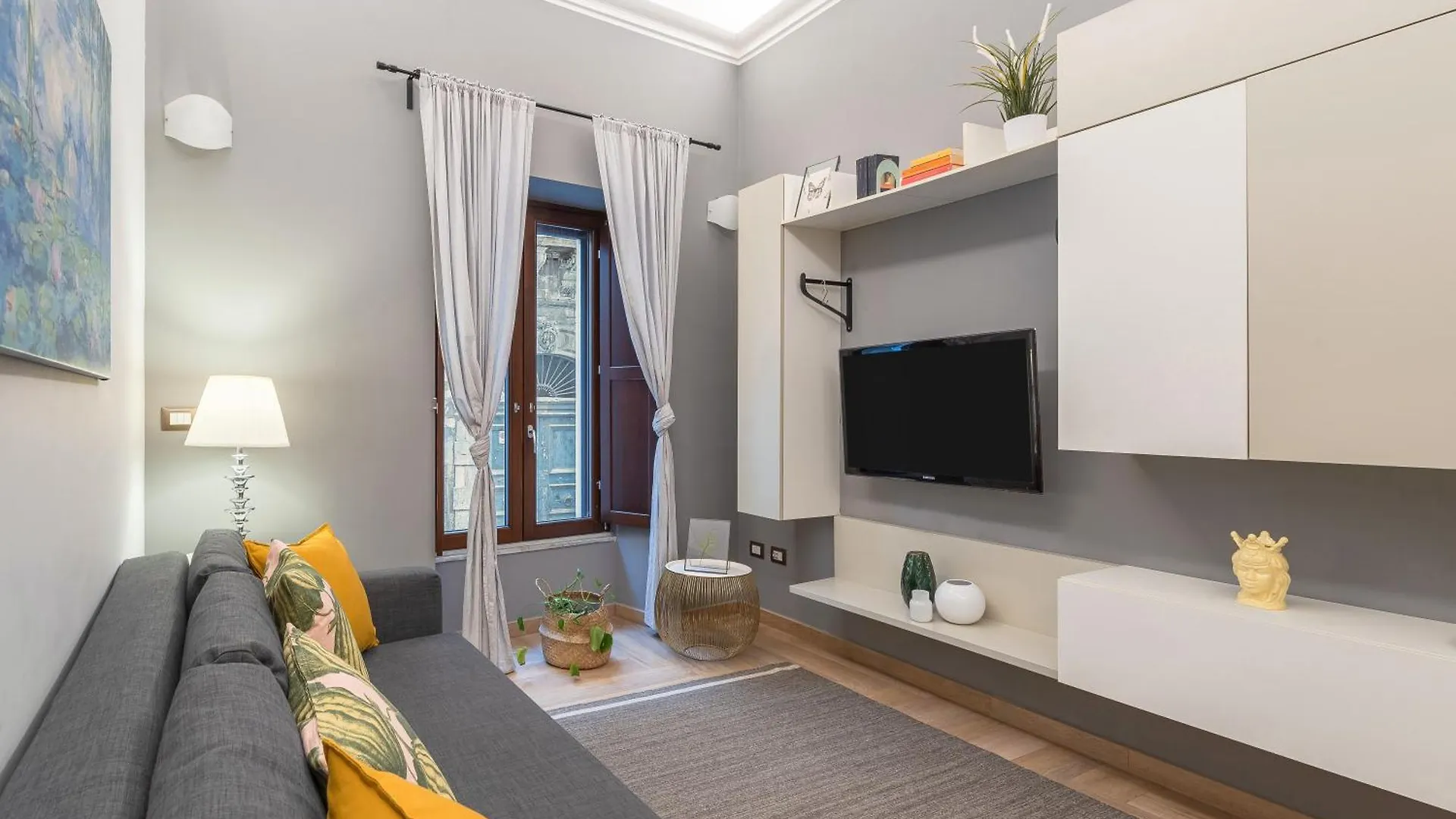 Central Cozy Apt. 70M2 In '700S Baroque Building Syracuse Apartmán